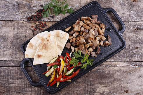 Victoria Rectangular Cast Iron Double Burner, Reversible Griddle Grill Seasoned with 100% Kosher Certified Non-GMO Flaxseed Oil, 13 x 8,3 Inch, Black